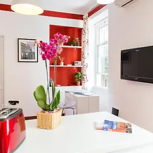  Apartamento Perla - Cozy In Piazza Navona